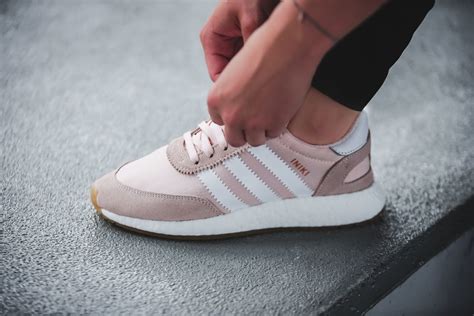 adidas iniki women.